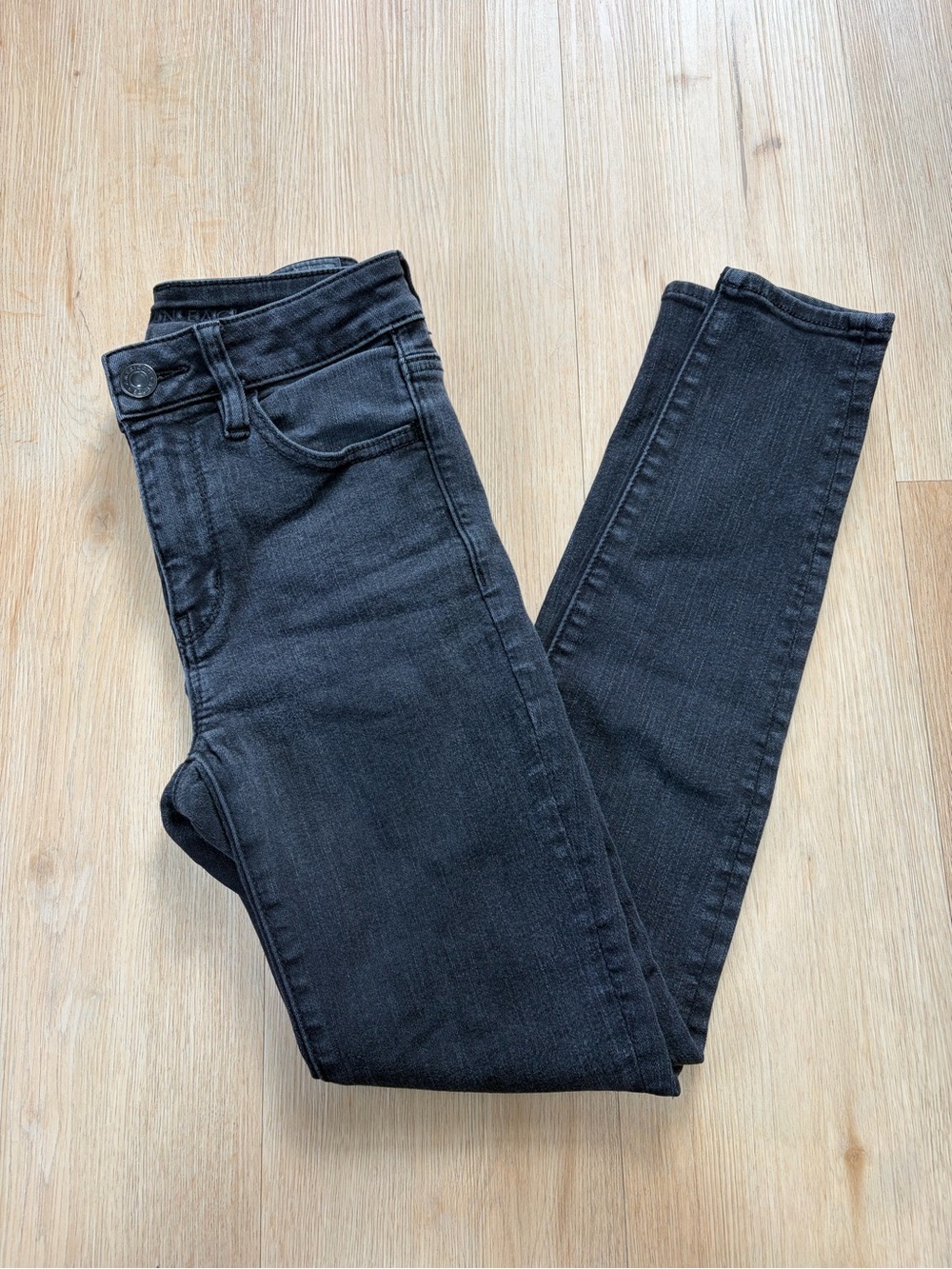 American Eagle Outfitters Black High-Rise Skinny Jeans